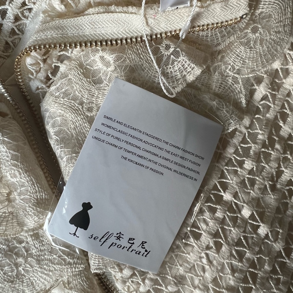 Self-Portrait Cream Lace Ruffle Long-Sleeve Midi Dress - Picture 7 of 8
